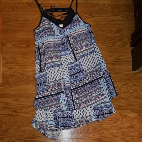 Francesca's dress - Picture 2 of 3